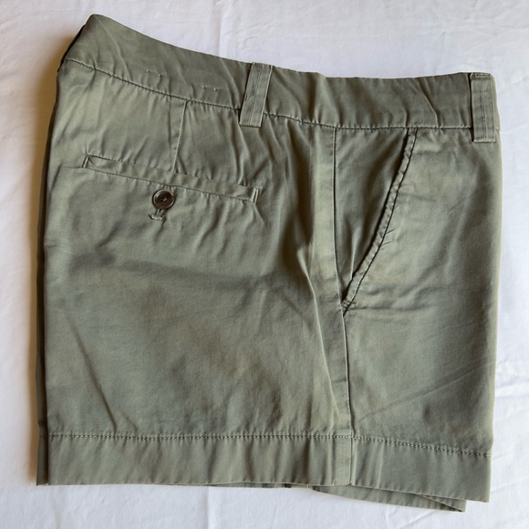 Uniqlo shorts size 2 in great condition!! - Picture 7 of 12